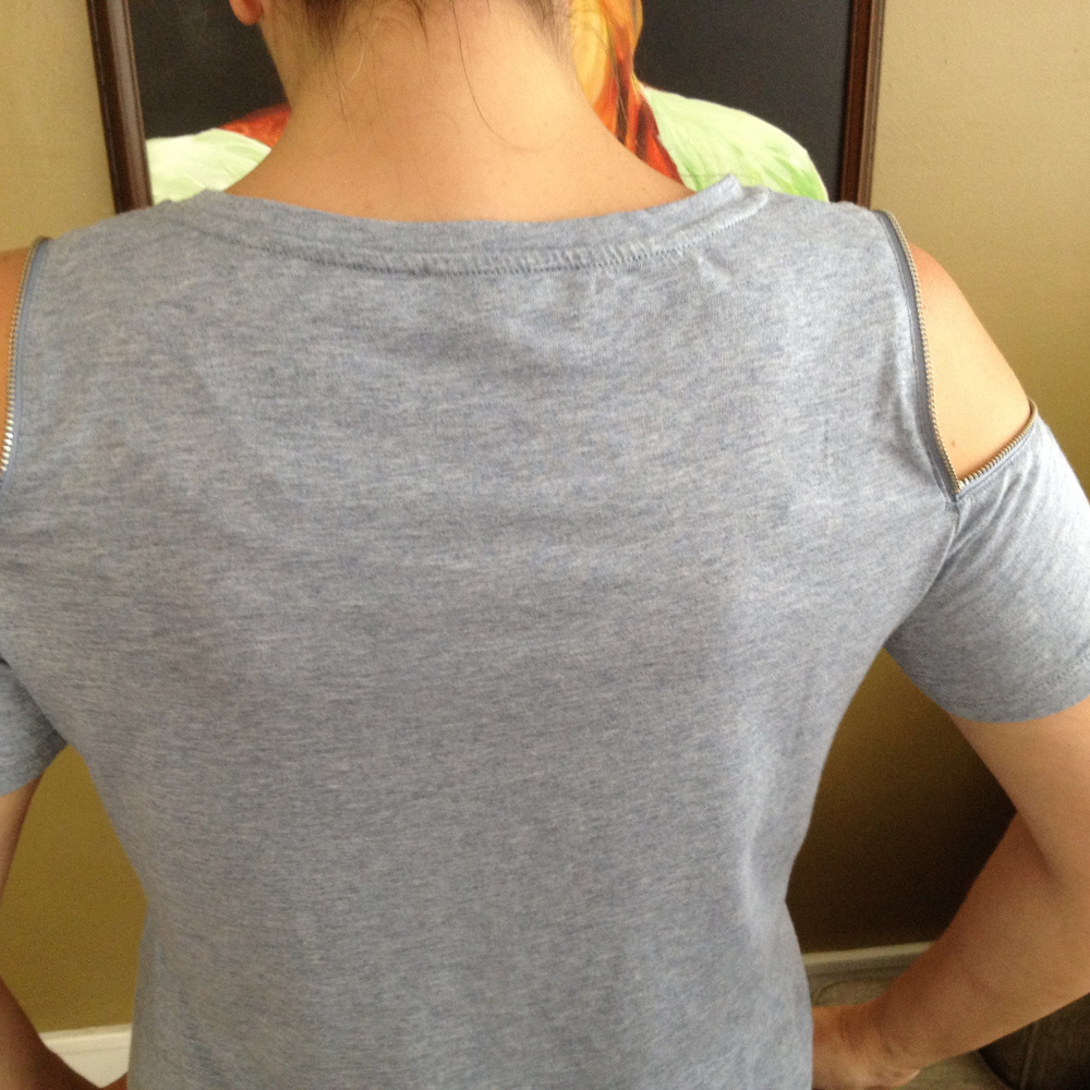 Michael Kors Chambray Silver Zipper Top - Picture 5 of 6